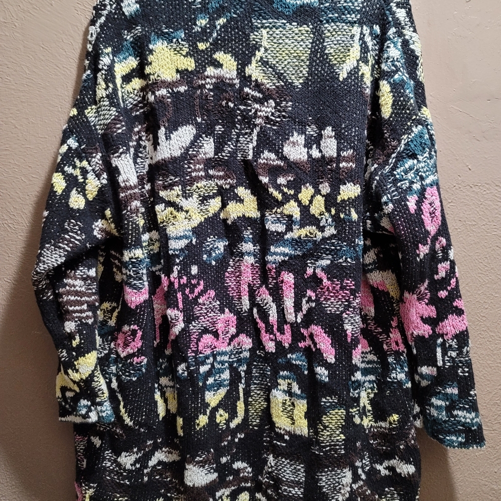 Multicolor Women's Sweater - Picture 8 of 10